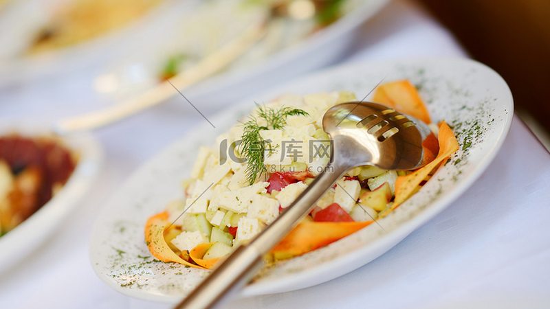 零食批发代理，成本构成揭秘