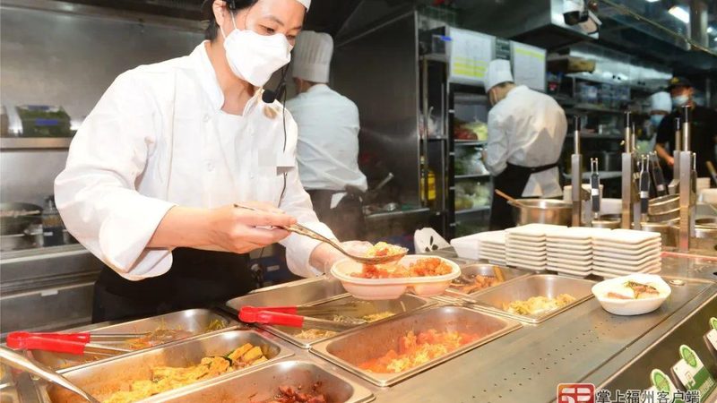 揭秘进口零食批发市场：散装混批的奥秘与技巧